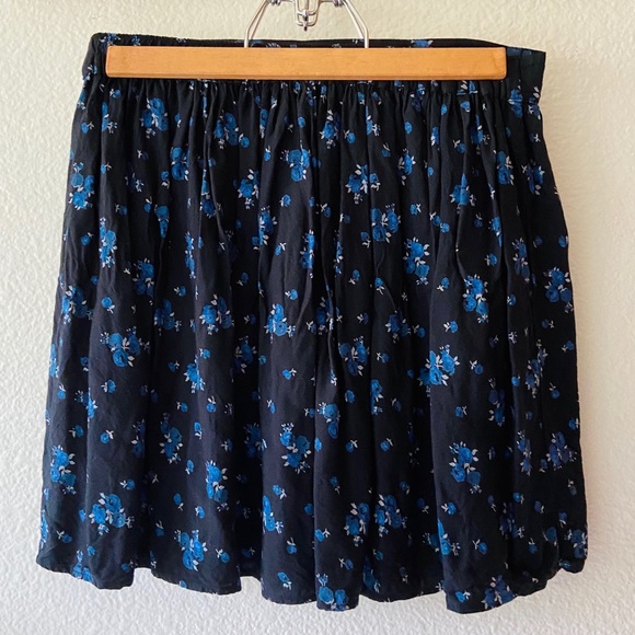 American Eagle Outfitters Dresses & Skirts - Black Floral Print Mini Skirt American Eagle